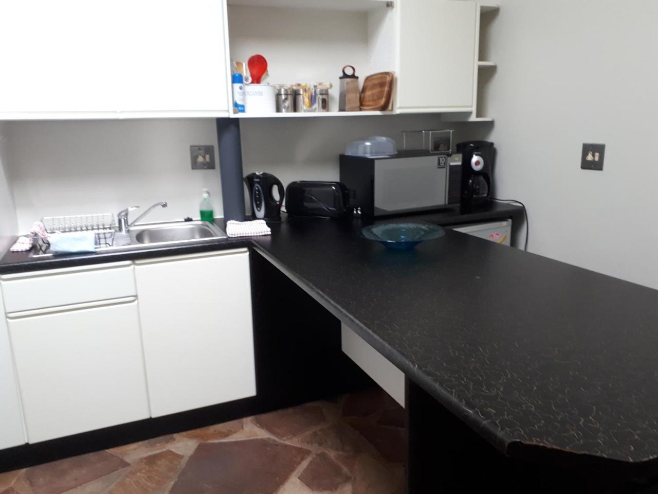 Hotel Suiderhof Self-Catering Windhuk Zewnętrze zdjęcie